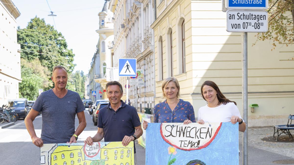 Archivbild Schulstraße Nibelungengasse, 2023: Gottfried Hohl und Anton Trummer, Stadtpolizeikommando Graz; Judith Schwentner; Gabriele Herzog, Verkehrsplanung