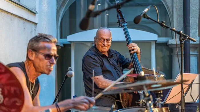 TriJazz und Gunnar Michelitsch sorgen für Stimmung im Generalihof