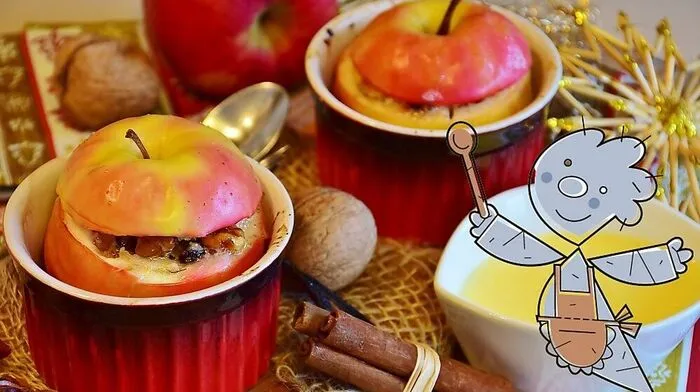 Bratäpfel mit Marzipan gefüllt (Symbolbild)
