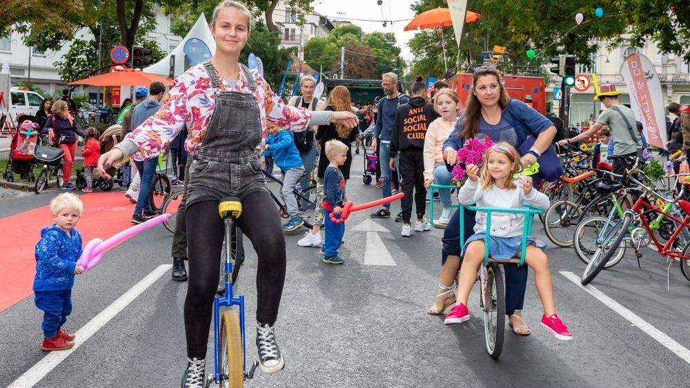 Am Autofreien Tag steht am Grazer Opernring die sanfte Mobilität im Mittelpunkt