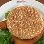 So sieht ein echter Sechs-Euro-Strandbad-Schnitzelburger aus, unschwer erkennbar am besonderen "Deckel" 