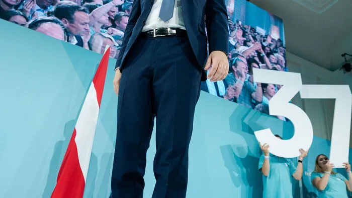 "Heute hat uns die Bevölkerung zurückgewählt." - Die Wahl ist geschlagen, ÖVP-Chef Sebastian Kurz will zurück ins Kanzleramt.