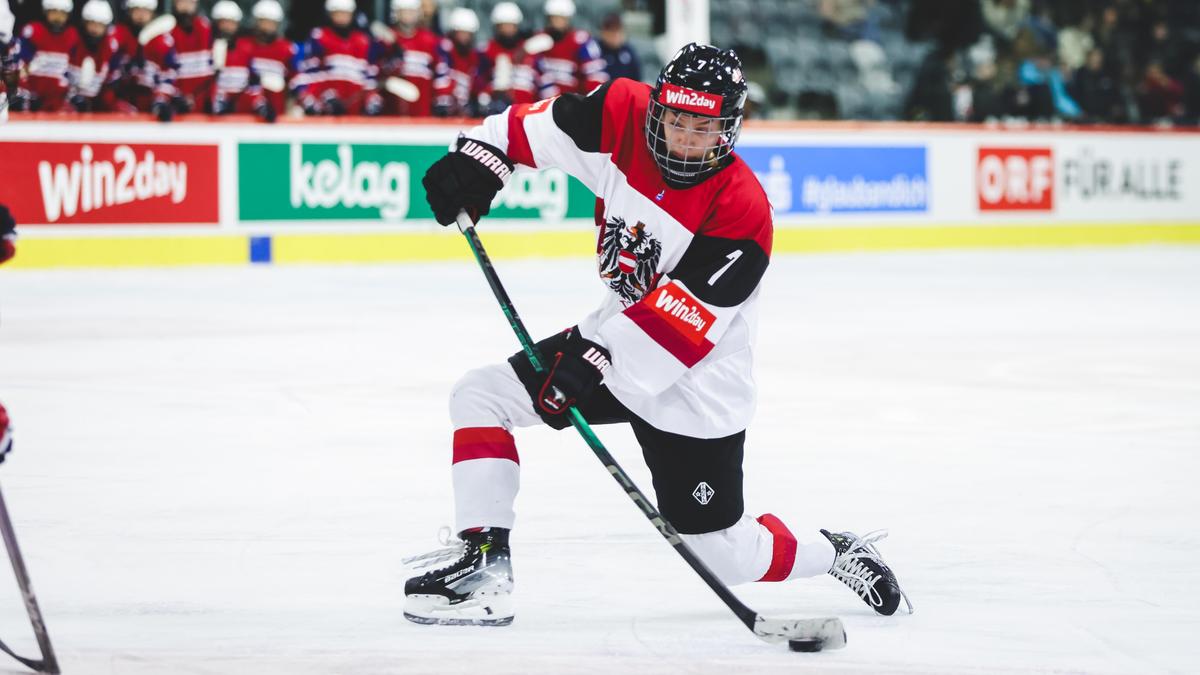 Theresa Schafzahl im Dress des Nationalteams