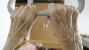 Unter qualvollen Umständen musste der Bruder der Angeklagten sterben