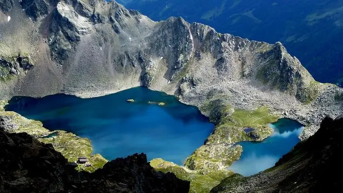 Wangenitzsee und Kreuzsee. Links unten die Wangenitzseehütte.