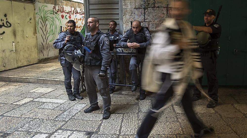 In der Altstadt von Jerusalem ist derzeit ein Großaufgebot an Soldaten unterwegs