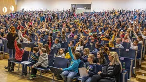 Kaum ein Platz blieb bei der "Uni für Kinder" im Audimax unbesetzt