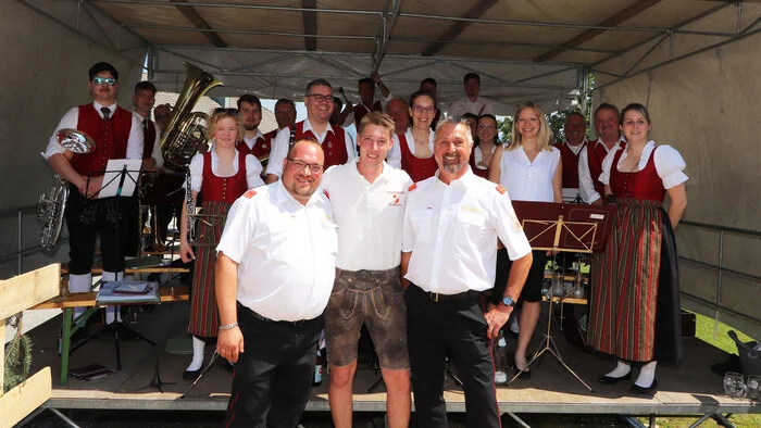 Am Foto von Links vorne: Karl Heinz Stadtmann (Kdt-Stvr.), Stefan Spitaler (Kameradschaftsführer) und Kdt. Wolfgang Drolle.
