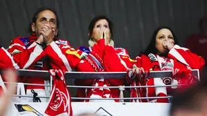 Radl (links) wurde von anderen KAC-Anhängern beleidigt und bedroht