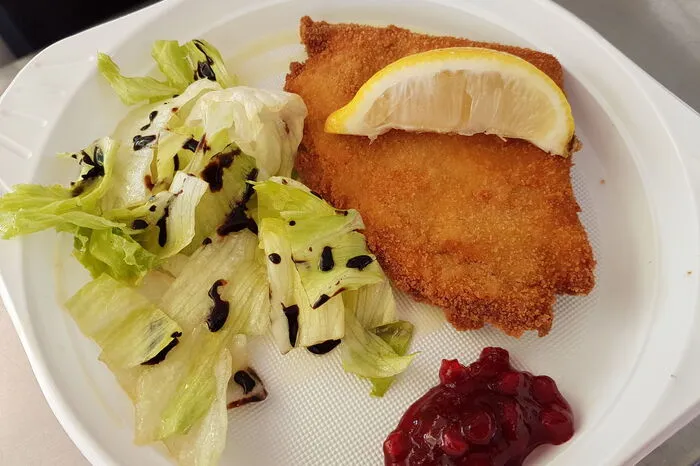 Hunderte Besucher ließen sich die Palatschinken in über 40 pikanten und süßen Variationen schmecken.