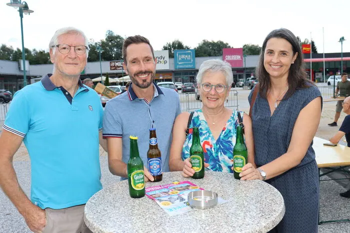 An der mittlerweile berühmten "Kulturbar" des Kunst-, Kultur- und Vereinsausschuss der Gemeinde Rosental wurden – passend zum Motto des Abends – Whisky-Cocktails gereicht. Dazu gab es Grillhendl und Käselaugenbrezen des ESV Rosental. "Ein gelungener Konzertabend mit neuem Gästerekord", freute sich Organisatorin Martina Weixler.