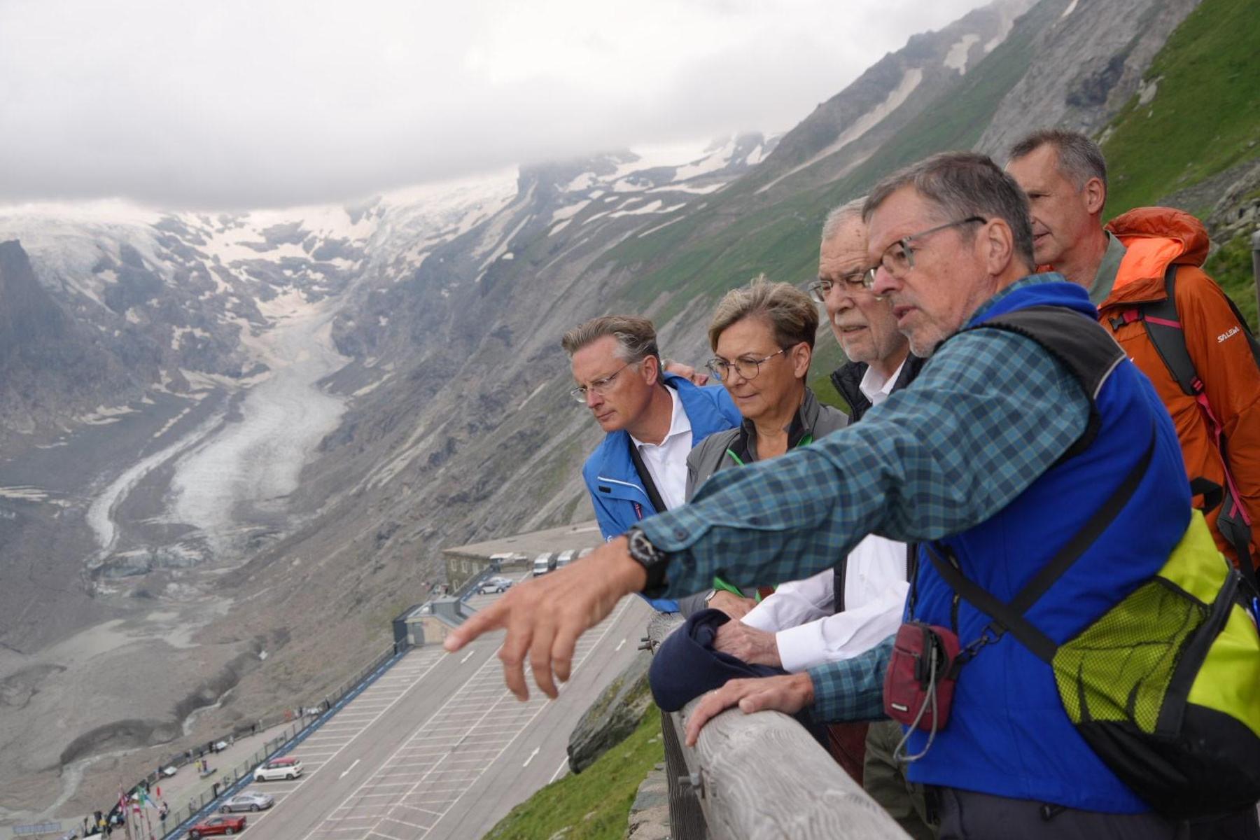 Spuren des Klimawandels: Van der Bellen besuchte schmelzenden Gletscher am Fuße des Großglockners