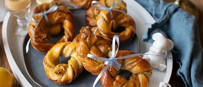Germteig ist unglaublich vielfältig und besonders zu Ostern der Renner unter den süßen Teig-Rezepten.