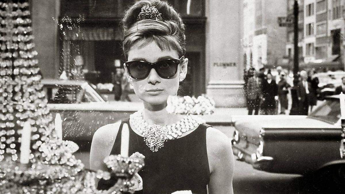 Audrey Hepburn in ihrer legendären Rolle als Holly Golightly