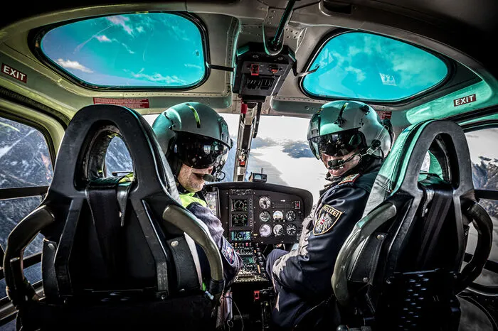 Pilot war Ottmar Karner (links), der neue Leiter der FEST. Als Flug-Operator hatte er Horst Wohlgemuth an seiner Seite.