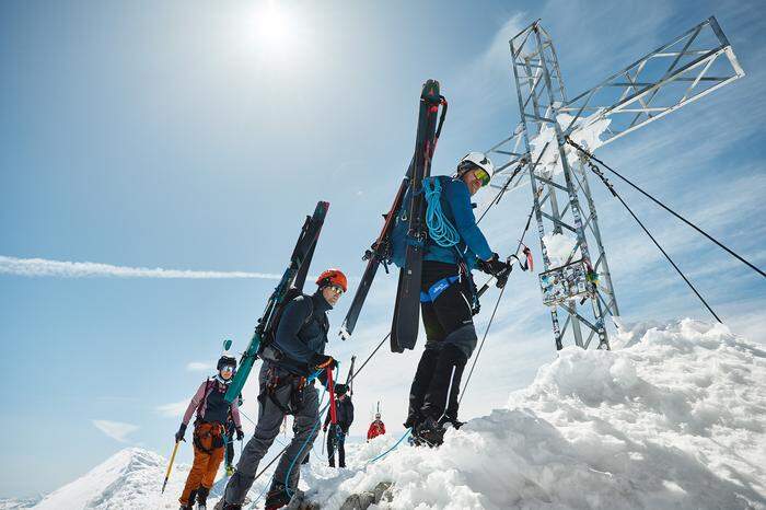 Ex-Skistar Hermann Maier führte die Gruppe erfolgreich auf den Dachstein