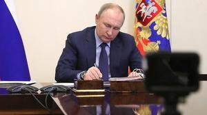 Russlands Machthaber Wladimir Putin ändert seine Strategie 