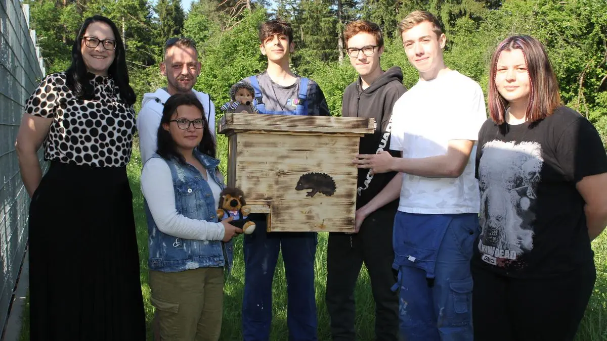 In solchen "Hotels" sollen die Igel Unterschlupf finden