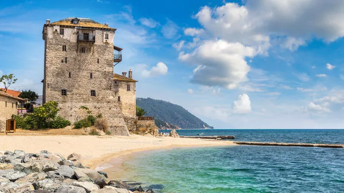 Sommer, Sonne, Meer ... doch ein Verkehrsdelikt kann im Urlaub schnell die Freude trüben. Strafen im Ausland können großen Ärger bereiten - wie jener Fall eines Ehepaares aus Graz, das momentan in Griechenland festsitzt.