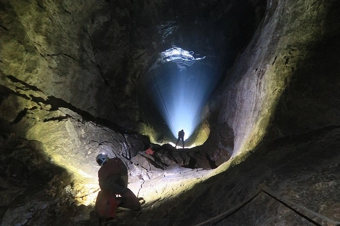 Durch Schächte und Canyons ...