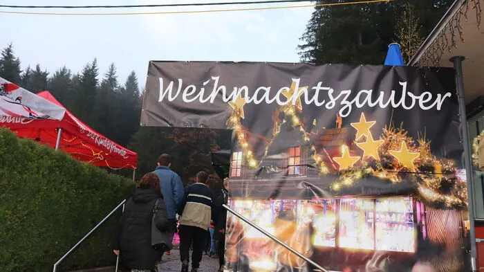 Rudi Götzl und sein Team organisierten wieder den Weihnachtszauber am Dechantteich in Köflach.
