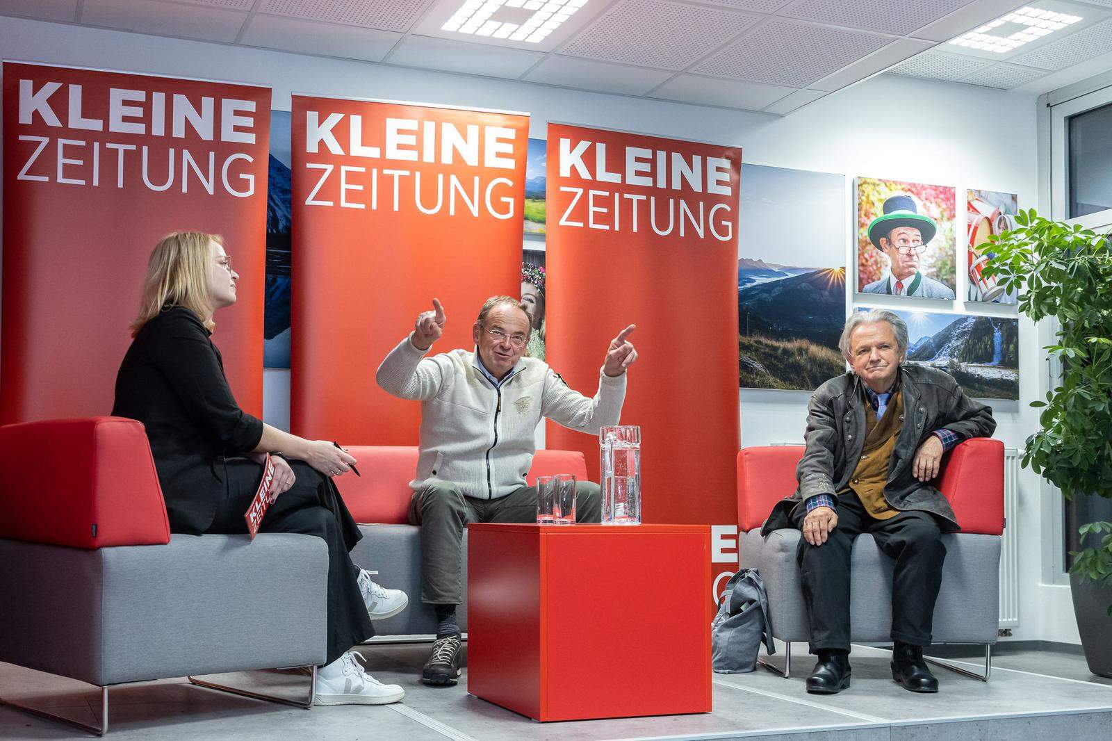 Moderatorin Veronika Höflehner von der Kleinen Zeitung mit Georg Bliem und Johannes Gepp