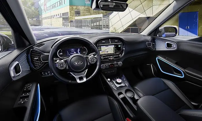 Auch wenn die Kosten beim Kauf noch über Diesel oder Benziner liegen - auf die Lebensdauer gerechnet gleicht sich der höher Anschaffungspreis aus