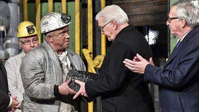 Das letzte Stück Kohle: Steinmeier und EU-Kommissionspräsident Juncker