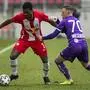 KLAGENFURT,AUSTRIA,13.DEC.20 - SOCCER - 2. Liga, SK Austria Klagenfurt vs FC Liefering. Image shows Wallison Nunes Silva (Liefering) and Fabian Miesenboeck (A. Klagenfurt). Photo: GEPA pictures/ Wolfgang Jannach
