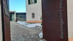 Am Bezirksgericht Weiz musste sich ein 34-Jähriger wegen Sachbeschädigung verantworten