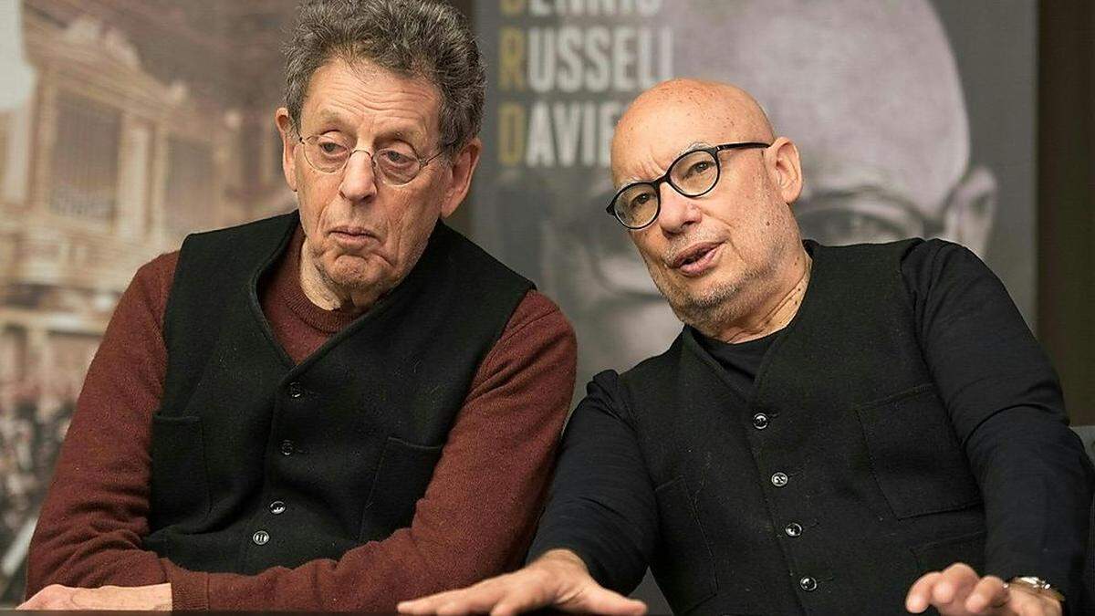 Dennis Rusell Davies (rechts), hier mit dem Komponisten Philip Glass