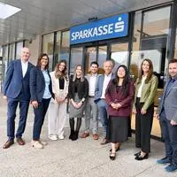 Das Sparkasse-Team in Obervellach freut sich über die neue Bank-Filiale