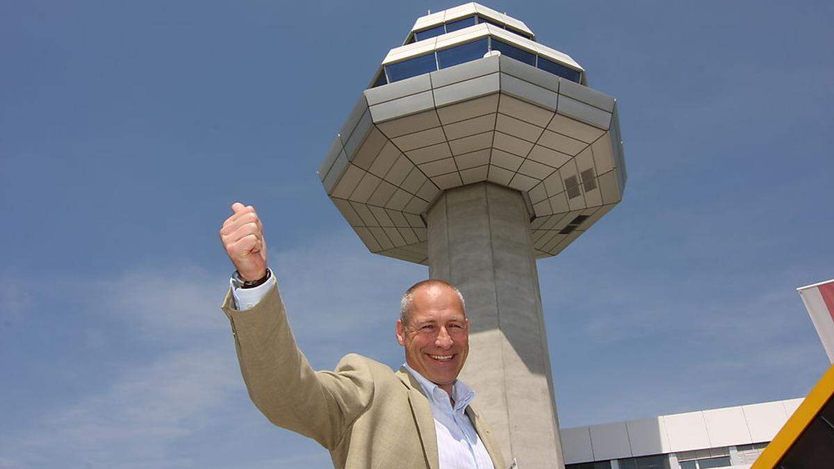 Johannes Gatterer im Jahr 2008. Damals hatte der Flughafen Klagenfurt fast 430.000 Passagiere