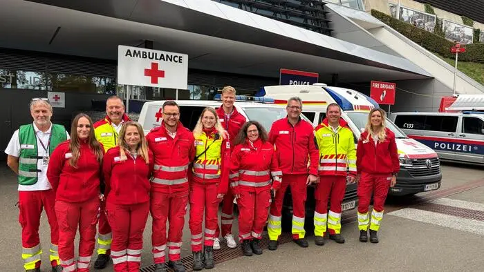 Das Team der Rotkreuz-Station direkt am Ringgelände
