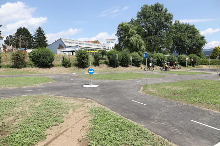 Im selben Areal wurde außerdem ein Fahrradsicherheitspark angelegt, ...