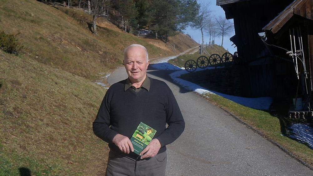 Wegkreuze und Bildstöcke ziehen sich durch das Lavanttal, Raimund Baumgartner hat sie in einem Buch festgehalten