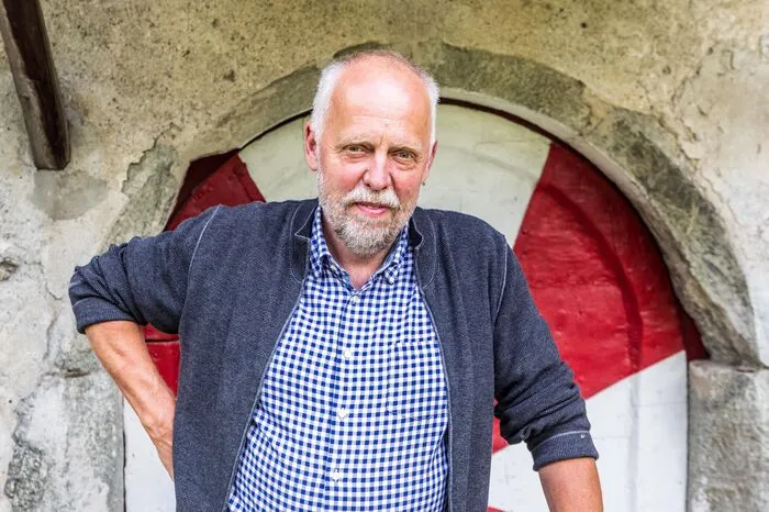 Der deutsche Unternehmer Peter Breidenbach hat das Schloss vor fünf Jahren erworben. Er kennt das Haus seit seiner Kindheit. In jedem Urlaub hat die Familie das Museum besucht. "Hier war echt was los. Viele Familien kamen hierher", erinnert sich Breidenbach.