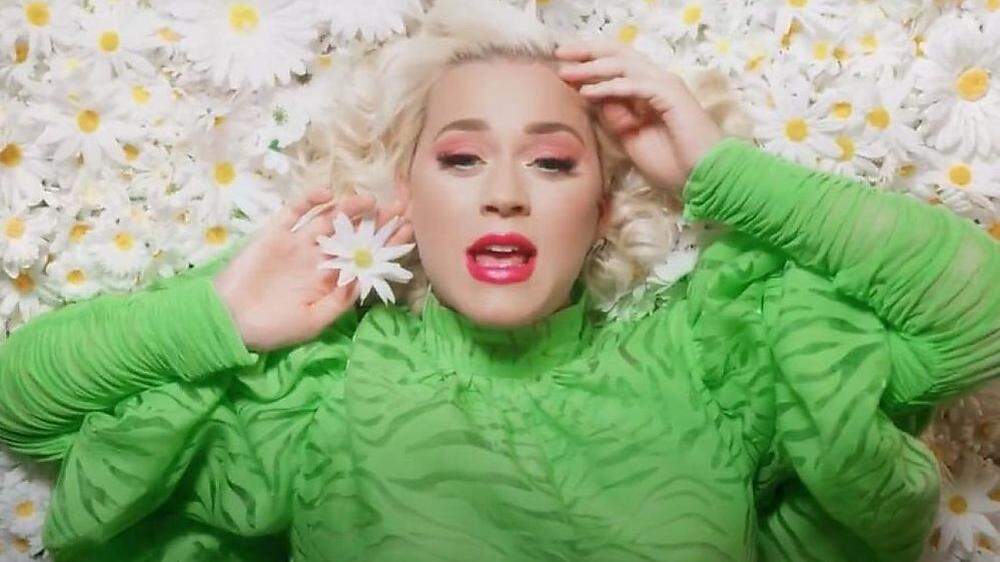 Katy Perry (35), hier im Video zu „Daisies“, schickt ein Hit-Medley zum Festival in Boom