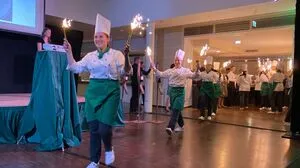 Die Schülerinnen und Schüler ließen sich ein tolles Programm für das Charity-Dinner einfallen