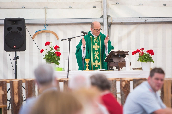 Nach der Festmesse am Sonntag mit Ortspfarrer Eugeniusz Subocz spielte die Musikkapelle Preitenegg auf. 