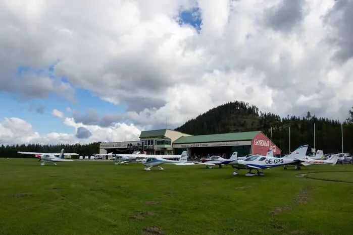 Dabei gab es auch ein Fly-in, bei dem Flugzeuge aus Österreich und Nachbarländern kamen