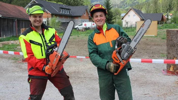Klicken Sie sich durch die Fotos vom "Forstwirtschaft Regionalentscheid" der Landjugend für die Bezirke Voitsberg und Deutschlandsberg beim Buchhaus in Geistthal-Södingberg.