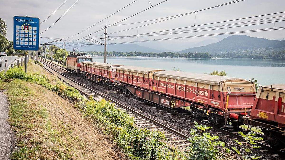 Güterzüge rattern durch die Wörthersee-Gemeinden