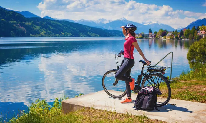 Radeln macht den Kopf frei und entspannt. Regelmäßige Bewegung hat aber auch handfeste kognitive Effekte 