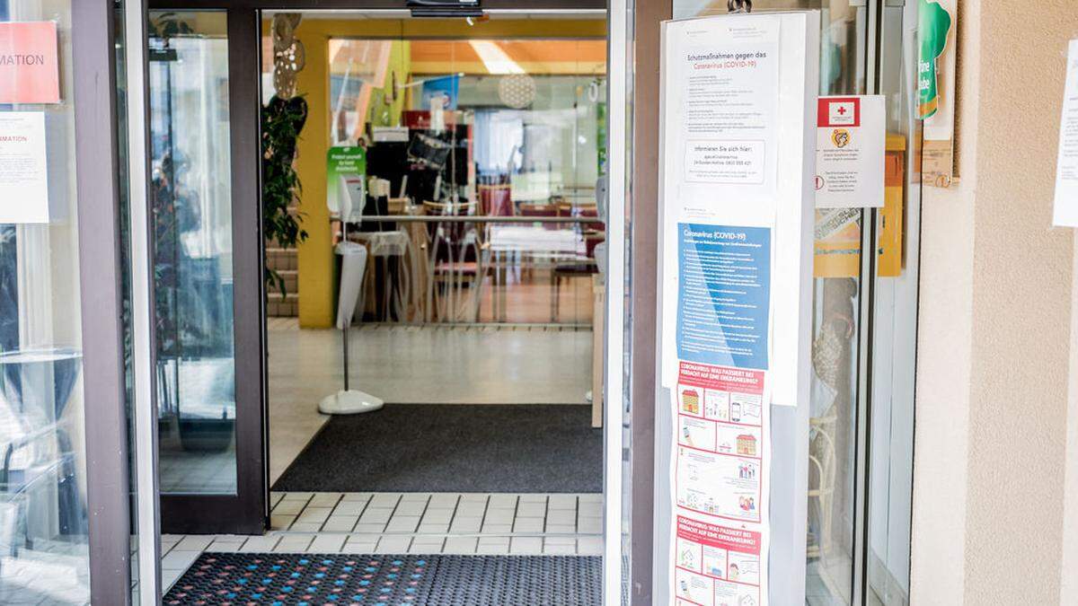 Das Krankenhaus Waiern schließt seine Türen wieder für Besucher