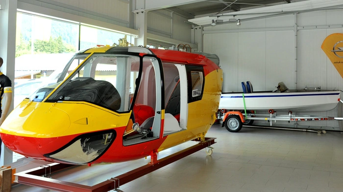 Klicken Sie sich durch die Bildergalerie! Der nächste Hubschrauber ist schon in Arbeit.