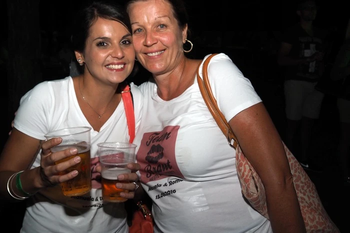 Bitte klicken Sie sich durch die Bilder. . .