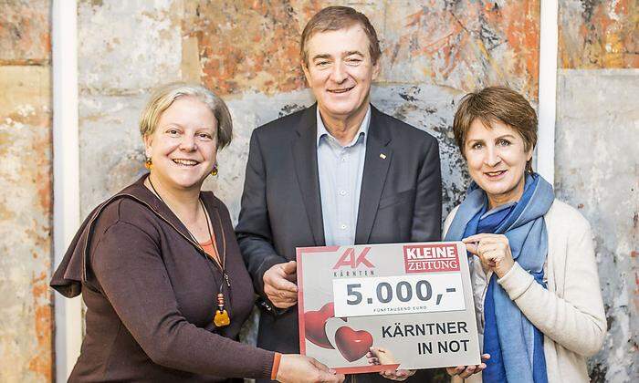 Susanne Koschier, AK-Präsident Günther Goach und Antonia Gössinger