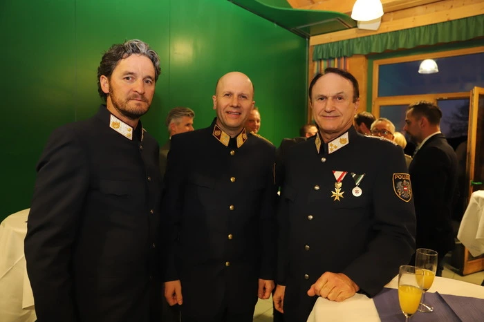 Klicken Sie sich durch die weiteren Bilder vom Neujahrsempfang, bei dem das Bundesheer zu Gulasch und Bier lud