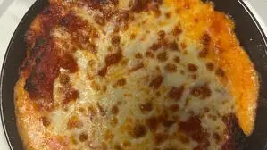 Im Pfandl serviert: Die Lasagne
